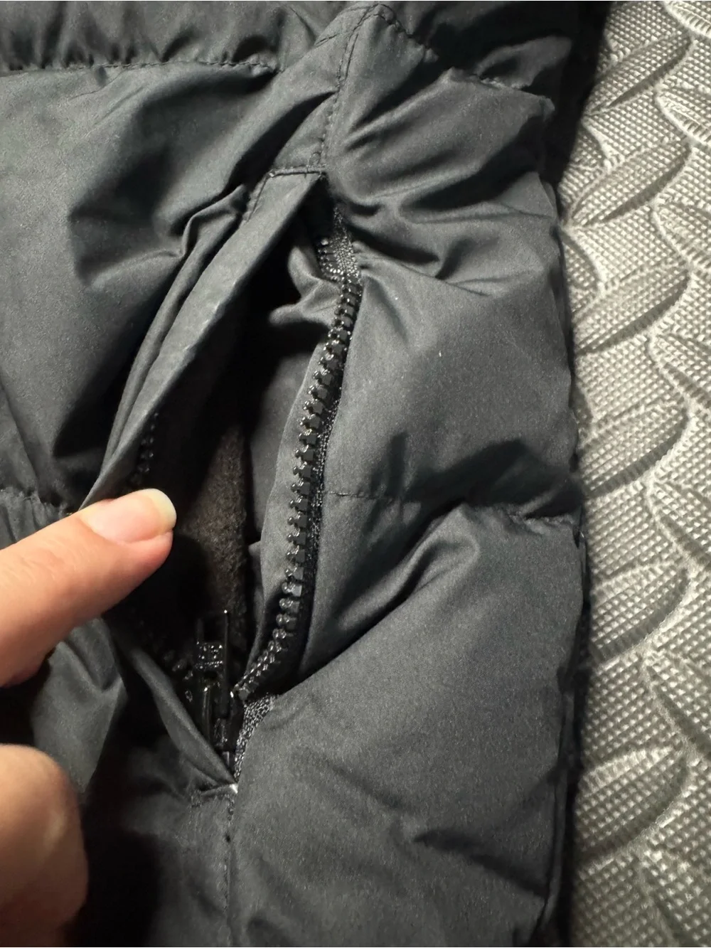 Athleta Girl Black Hooded Goose Down Puffer Jacket Size 12 Large Winter Coat
